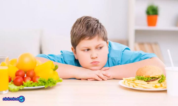علت چاقی کودکان چیست؟