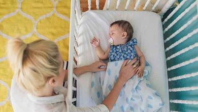 خواباندن نوزاد