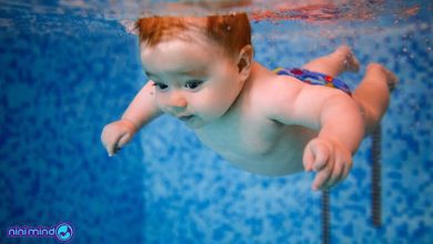 شنا کردن نوزاد یا بازتاب شنا کردن