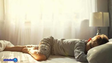 پا کوبیدن کودک در خواب