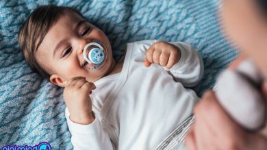 گرفتن پستانک از نوزاد و کودک