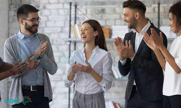 تشکر و حمایت از همکار چیست؟